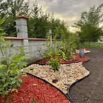 Villa къща за гости, Gotinoto *