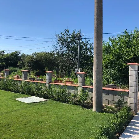 Луксозна вила къща за гости, Gotinoto Крапец