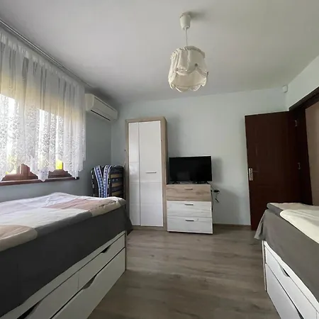 Луксозна вила къща за гости, Gotinoto Крапец